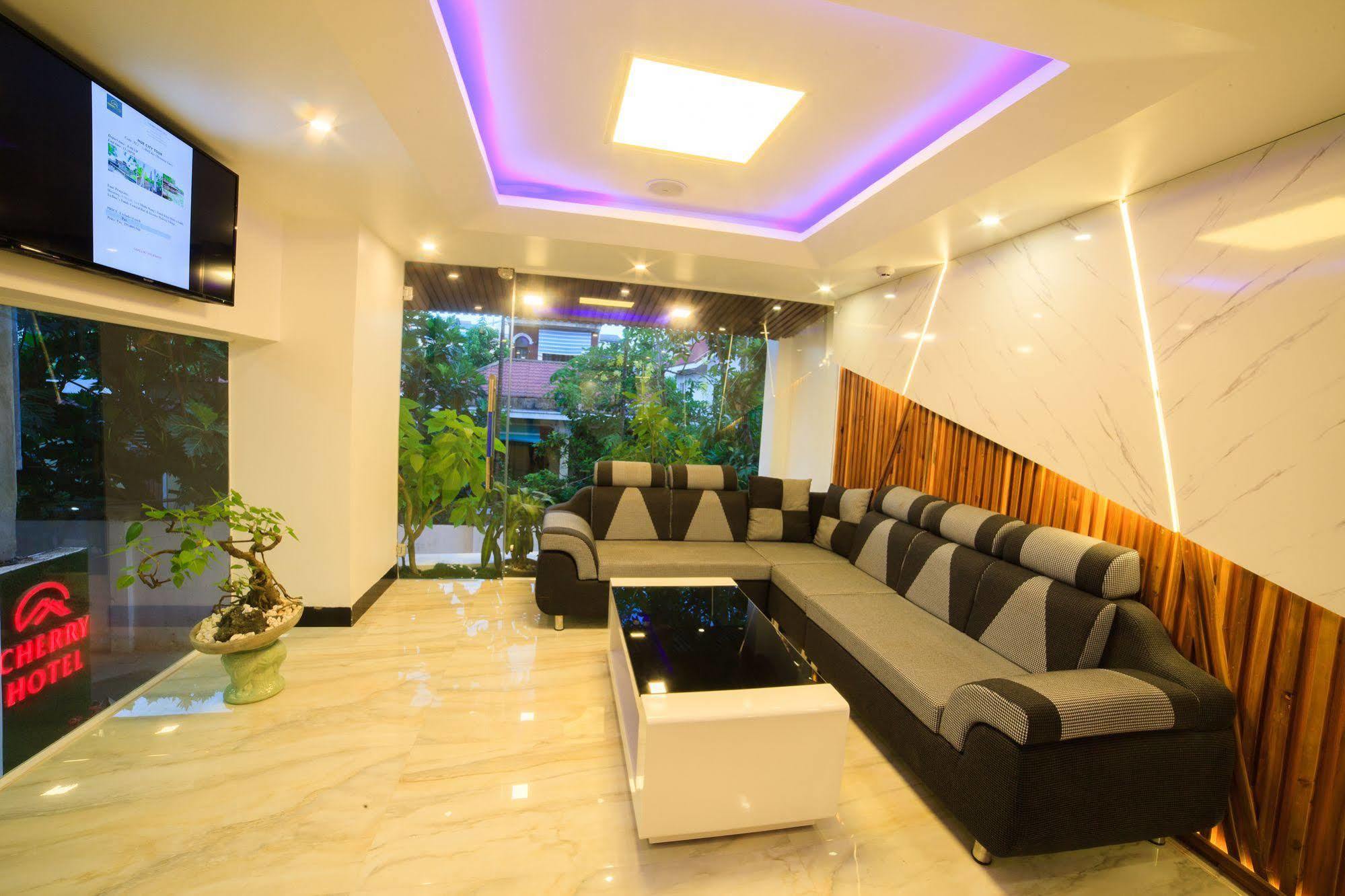 Cherry Hotel Hue Exterior photo